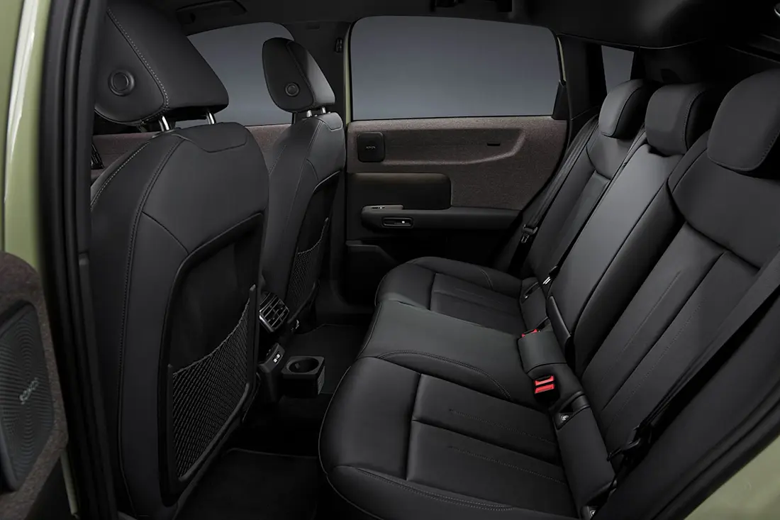 BEBE20260910 Audi A2 e-tron 05