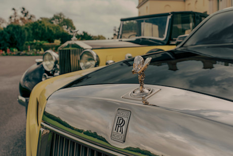 Rolls-Royce-Phantom-Goldfinger-2024 (14)
