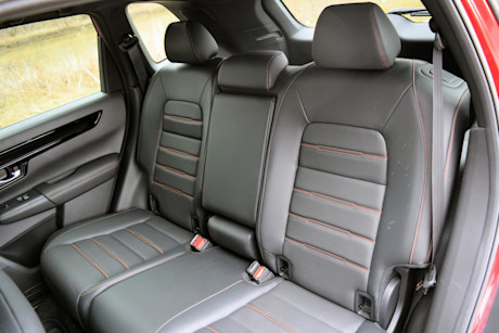 Editorial 2023 honda cr v touring hybrid 230619 11 sha