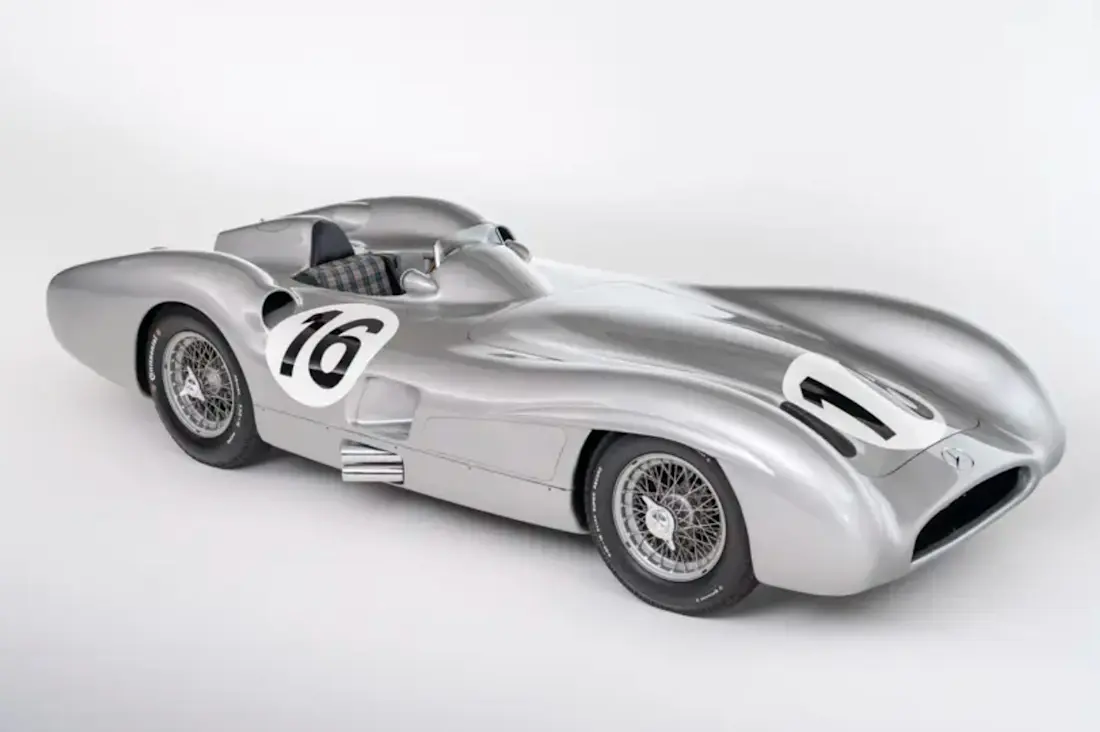 Mercedes-Benz-W-196-R-Stromlinienwagen-1954-fangio (5)