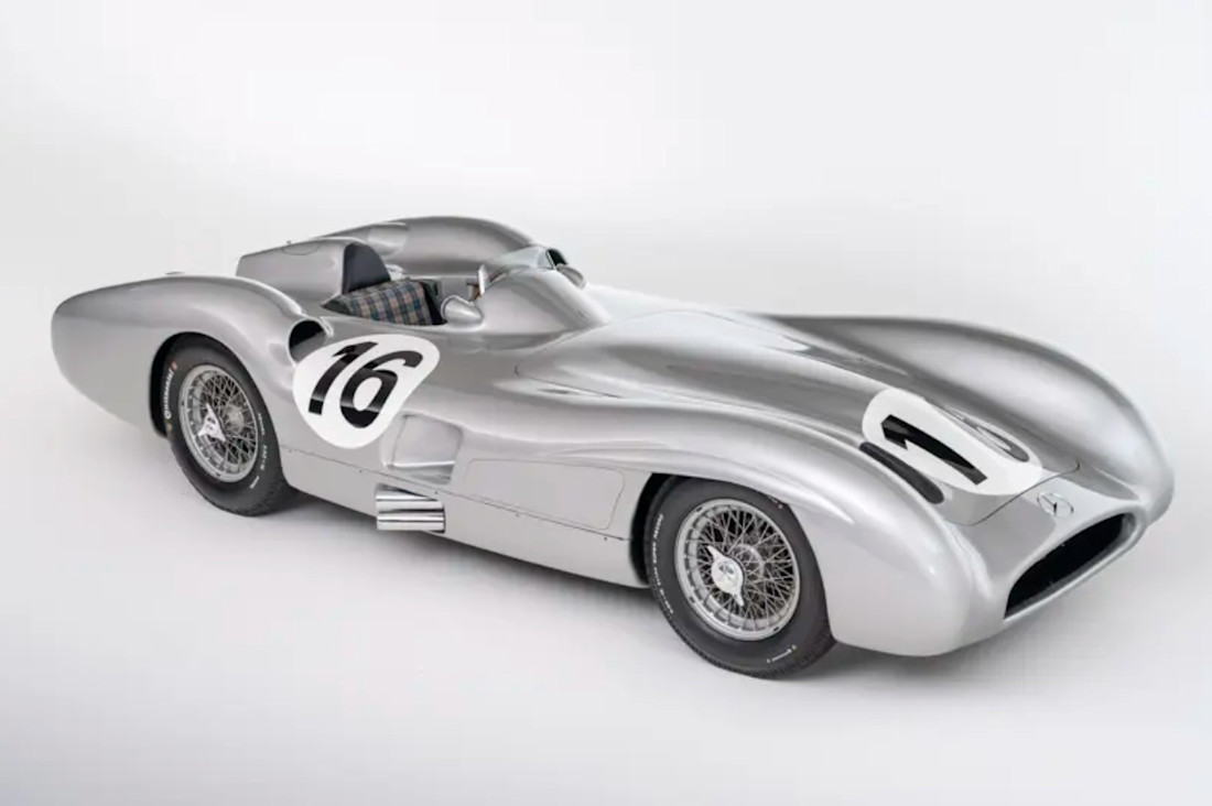 Mercedes-Benz-W-196-R-Stromlinienwagen-1954-fangio (5).jpg