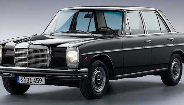 Mercedes-Benz 230