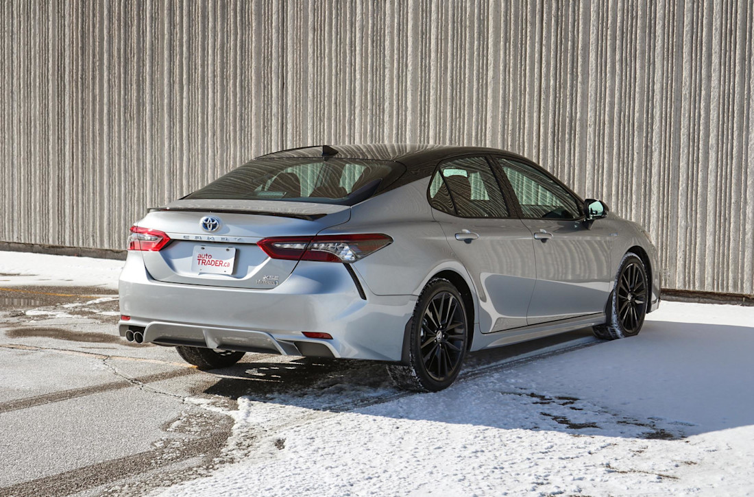 Editorial 2021 toyota camry hybrid xse 07 jm