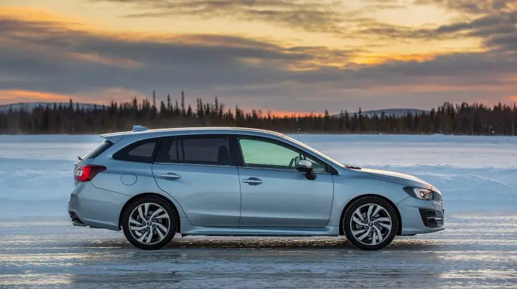 Subaru Levorg 2.0 Modelljahr 2019 Seitenansicht