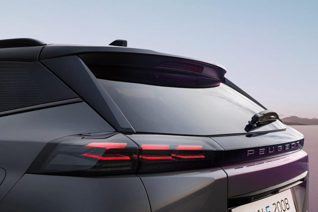 peugeot-2008-facelift-2023-5.jpg