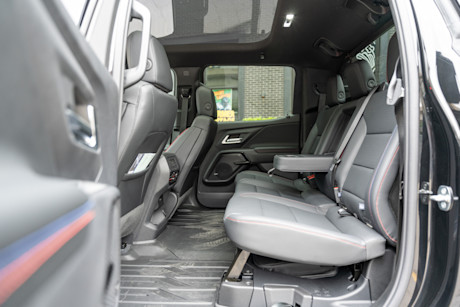 Editorial 2024 chevrolet silverado ev jw 11