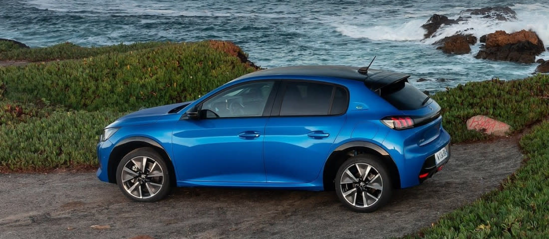 peugeot-e-208-side-1100