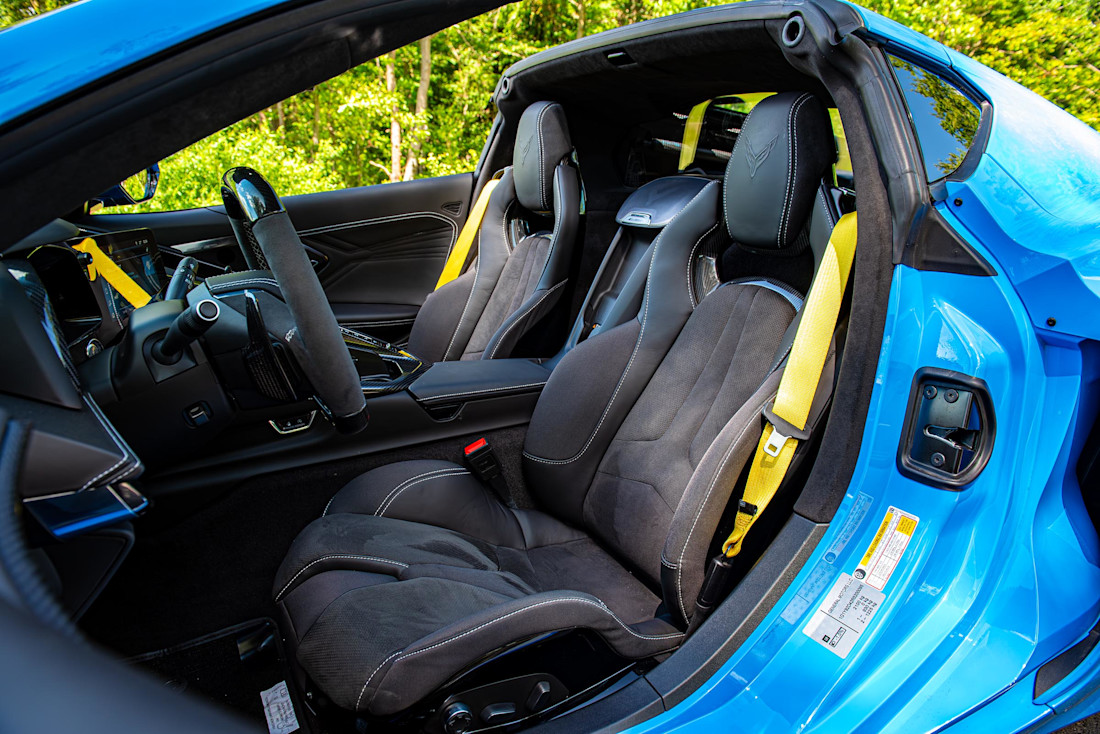 corvette-c8-eray-sitze