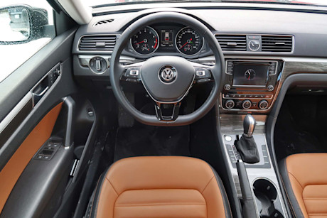Editorial 2017 volkswagen passat highline v6 16 jm