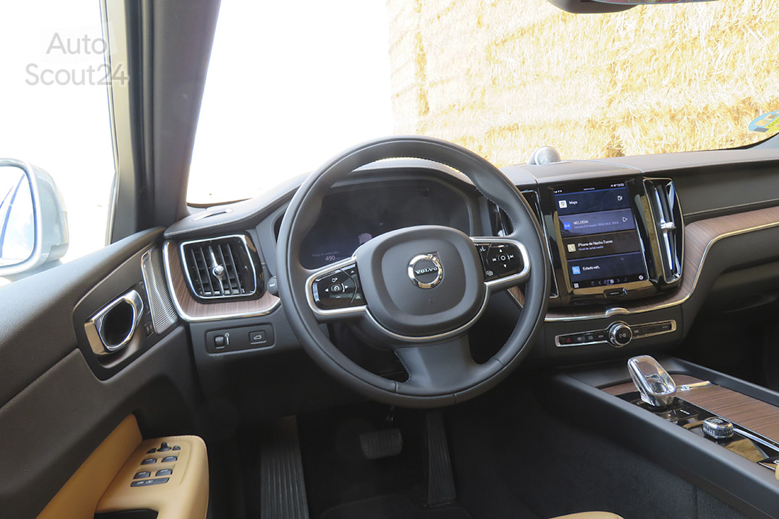 22_volvo xc 60.JPG