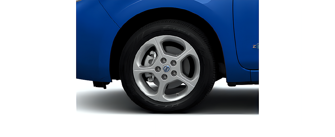Nissan LEAF 2013 11