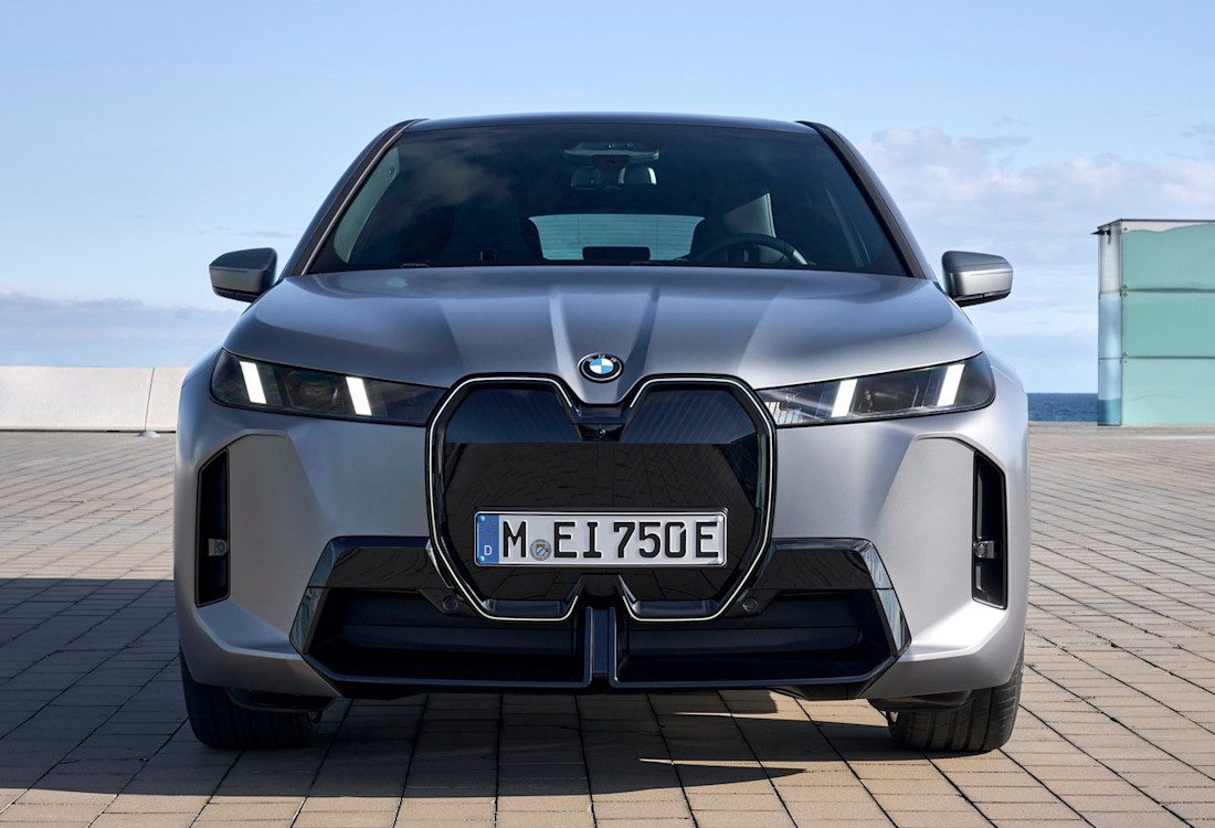 BMW-iX-2026 Frontansicht