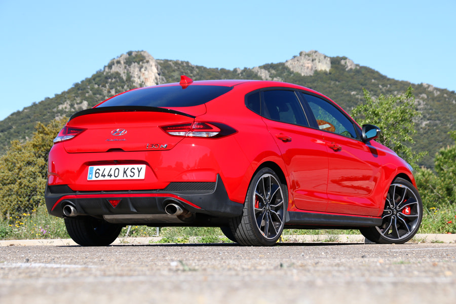 Hyundai i30 Fasback N (34).JPG