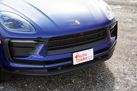 Editorial 2022 porsche macan 07 di