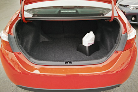 Editorial 2015 toyota  corolla jb 2