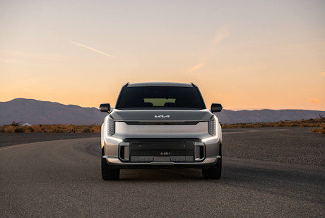 Editorial 2026 kia ev9 gt nf kia 241121 2