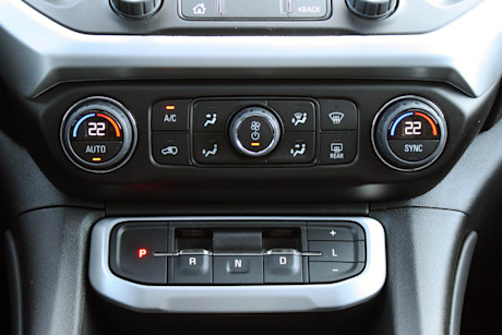 GMC Acadia SLT 2023 : essai routier Image