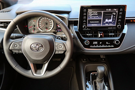 Editorial 2021 toyota corolla hatchback cvt special edition 21 jm