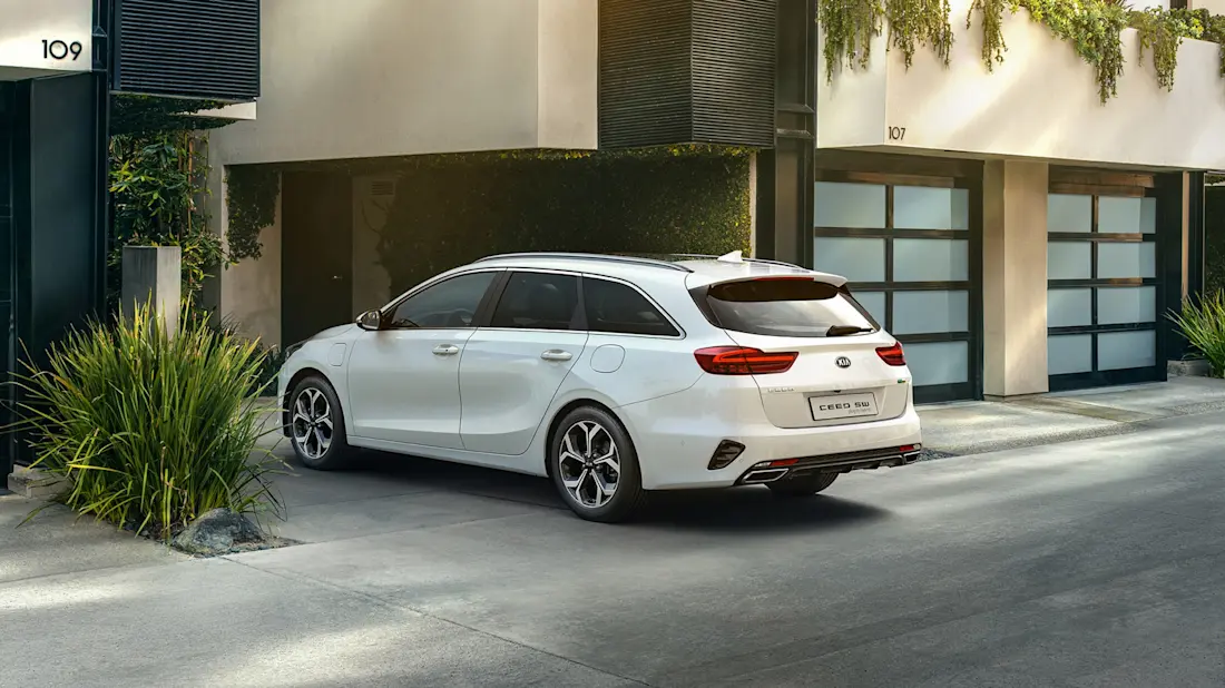 AS24 - Kia Ceed SW PHEV (2)
