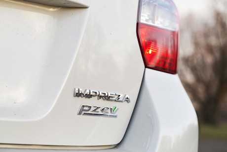 Editorial 2015 subaru impreza 20i limited 5 dr jw 06