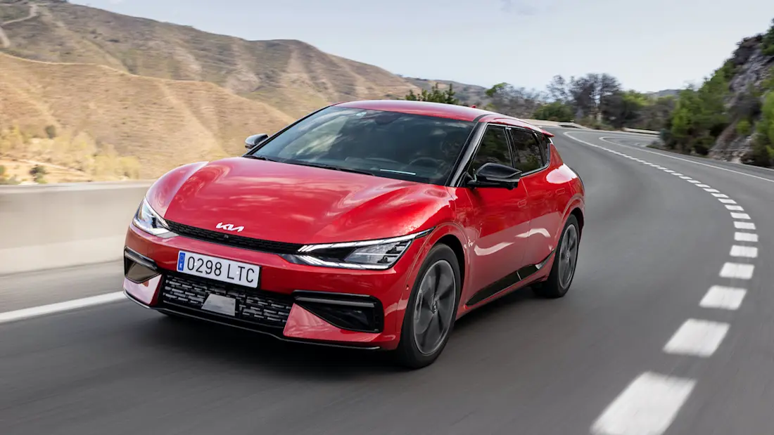 AS24 Kia EV6 2021 rijdend voor AS24 Kia EV6 2021 rijdend voor