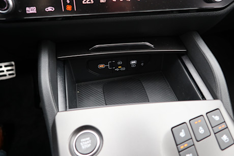 2026 Kia Sportage PHEV Review Image