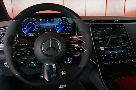 10 mercedes-amg-eqe-43-4matic-2022-lenkrad