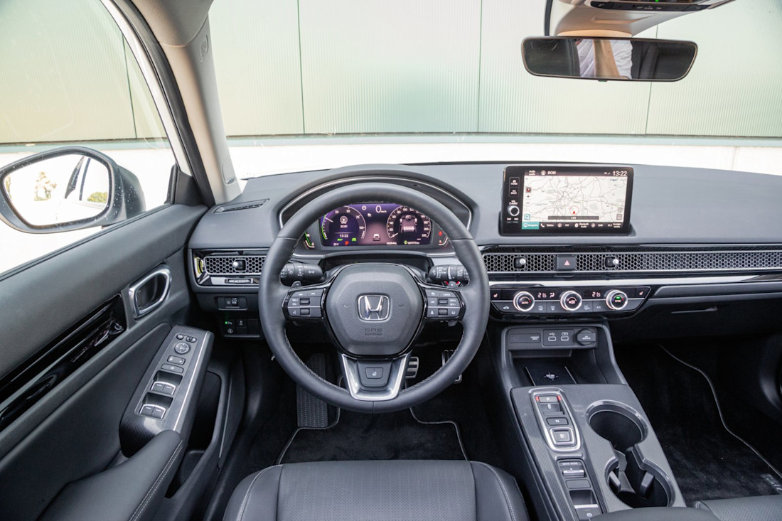 honda-civic-ehev-seat-leon-15-tsi-2022-9.jpg