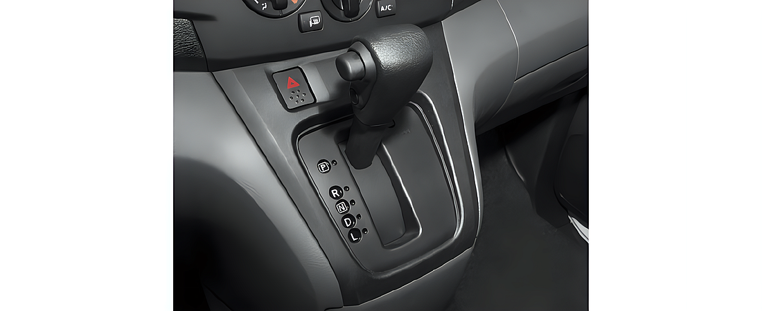 Nissan NV200 2017 10