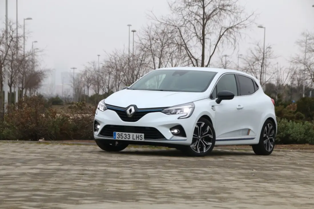 Bei Renault gibt's den Notbremsassistenten auf Wunsch vom Kleinwagen bis zum SUV.  Bei Renault gibt's den Notbremsassistenten auf Wunsch vom Kleinwagen bis zum SUV.