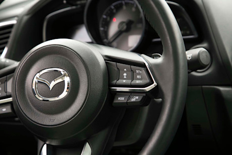 Editorial 2018 mazda3 sport gt 15 jw