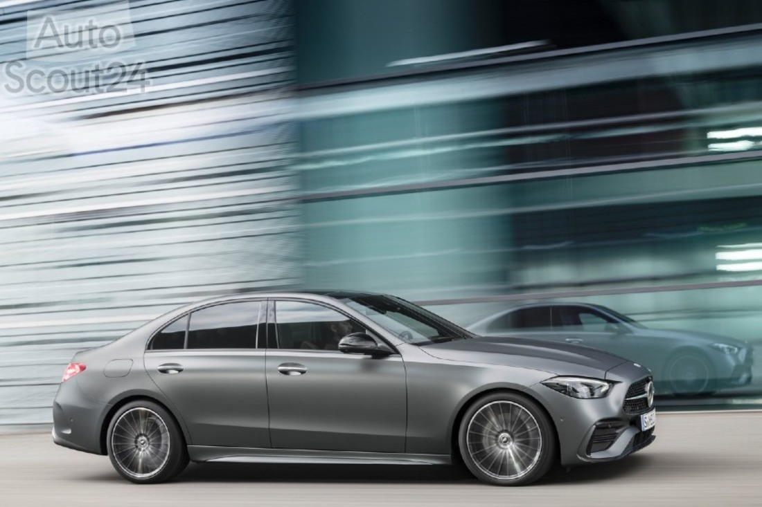 Mercedes-Benz-C-Class-2022-1280-0f (2).jpg