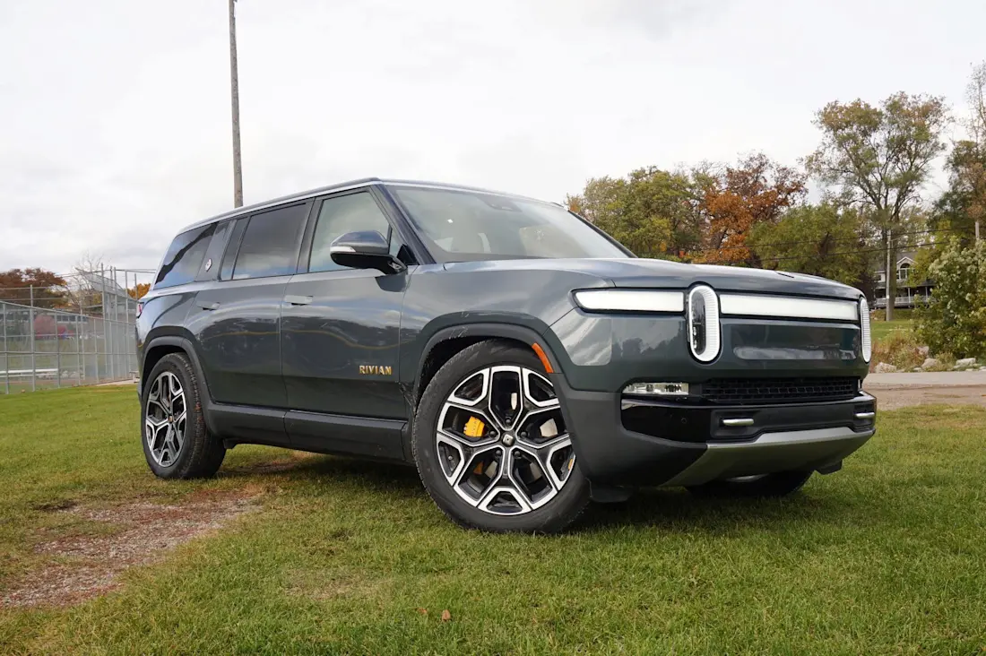 Editorial 2022 rivian r1s 03 jl