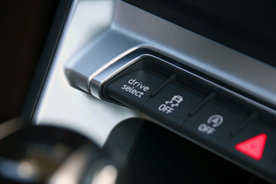 audi-q3-15.jpg