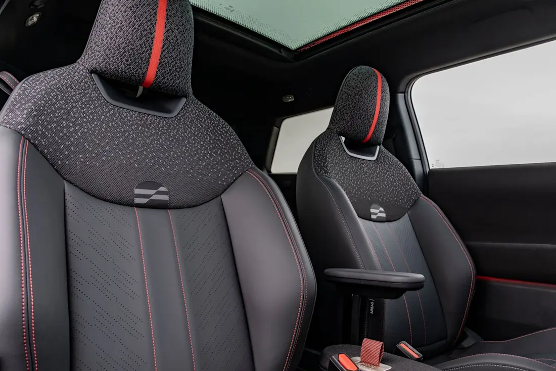 mini-cooper-s-jcw-sitze
