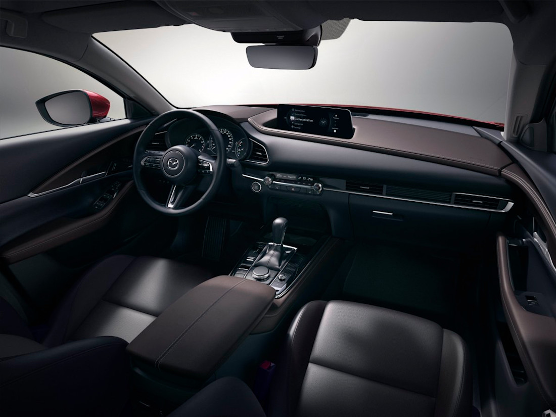 2024_mazda_cx-30_int_11_lowres