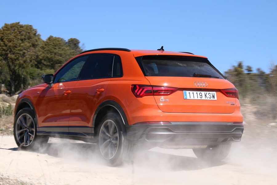 audi-q3-38.jpg