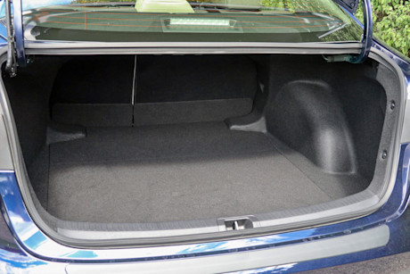 Editorial 2021 toyota corolla hybrid w premium package 15 jm