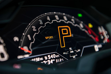 Editorial 2023 lamborghini huracan tecnica 24 sha