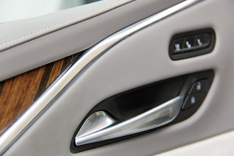 Editorial 2021 cadillac escalade esv premium luxury platinum 26 dw