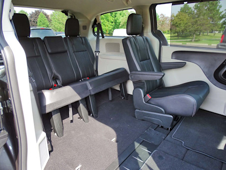 Editorial 2018 dodge grand caravan crew plus 25 jb