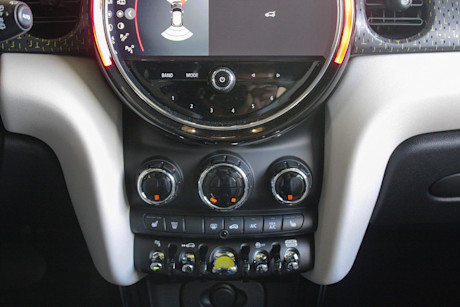 Editorial 2022 mini cooper se premierplus 26 cc