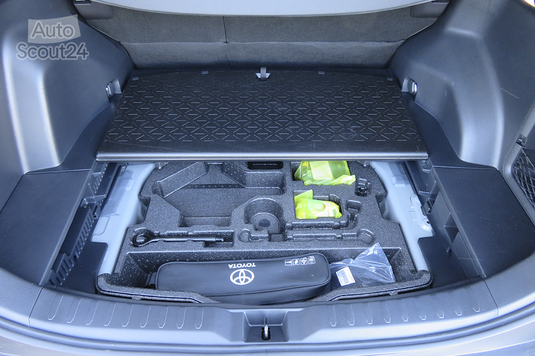 toyota rav 4 hybrid 23.JPG