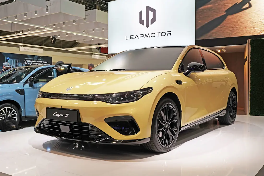 11 iaa-mobility-2025 leapmotor-b05-front
