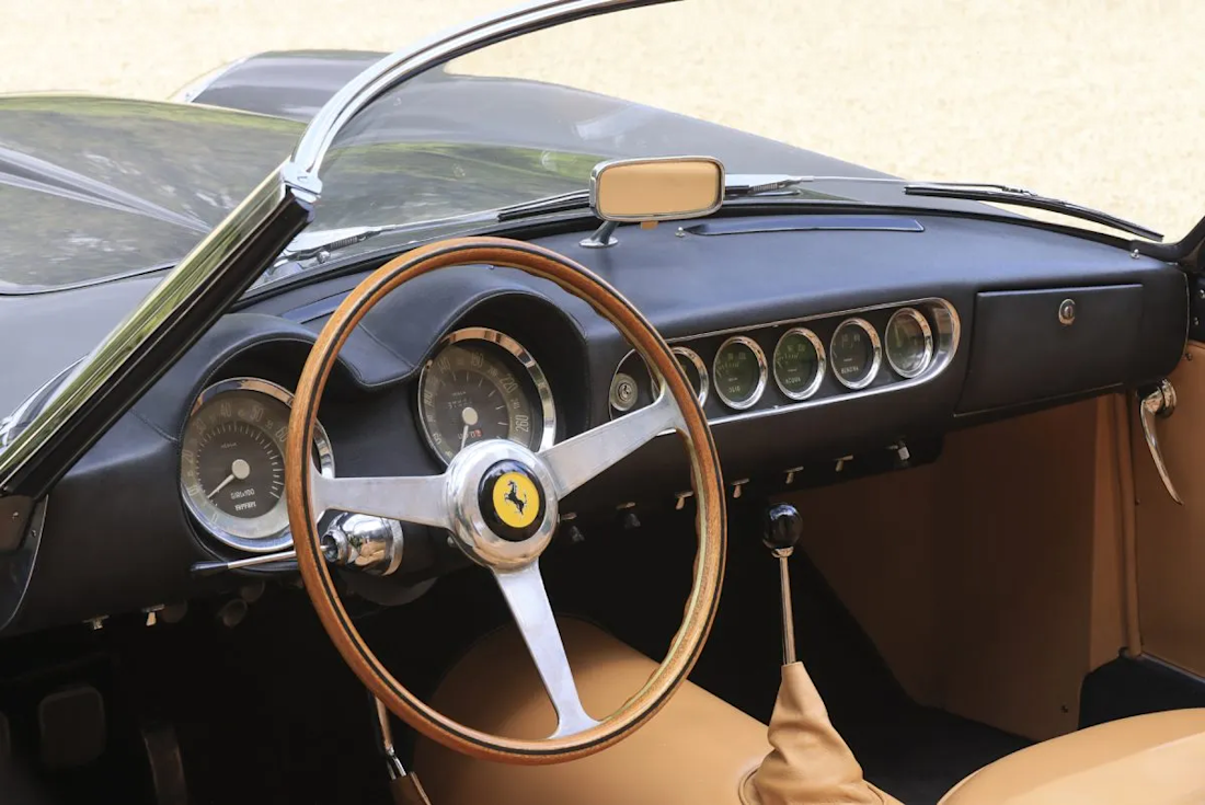 Ferrari-250-GT-SWB-CA-Spider-1961 (5).jpg