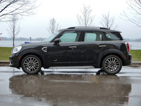 Editorial 2017 mini cooper s countryman all4 05 jb
