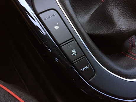 Kia Forte5 GT manuelle 2021 : essai routier Image