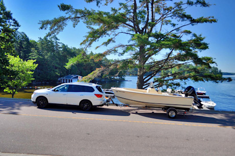 Editorial 03 mb 2017 nissan pathfinder towing boat