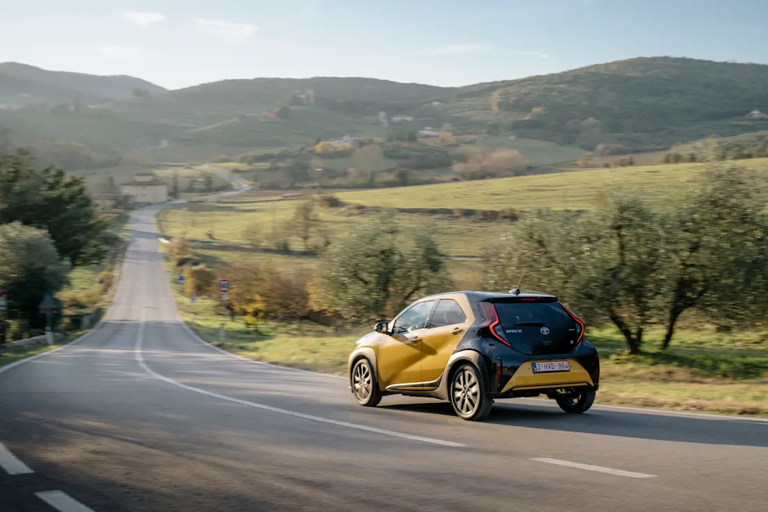 2026 Aygo X GR Sport Mustard Dynamic 012