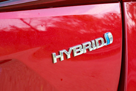 Editorial 2021 toyota prius technology advanced awd e 14 jm